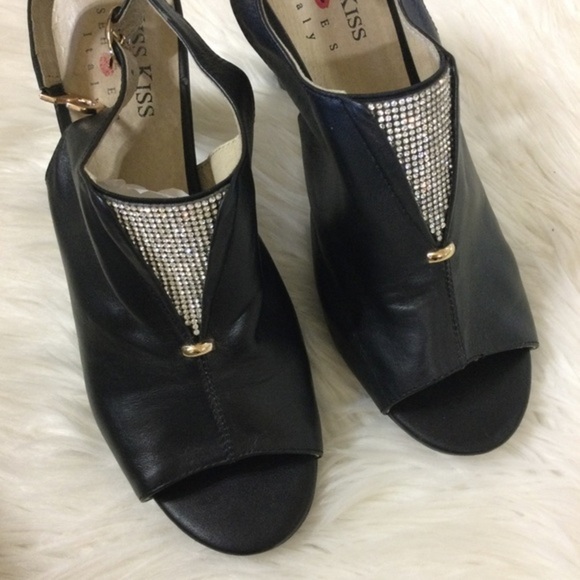 Kiss Kiss Italy Black Leather with‎ Rhinestones Peep Toe Sandals Size 7.5 NWOT - Picture 5 of 13